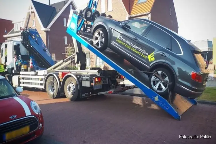 Vier aanhoudingen en 39 voertuigen in beslag genomen in ondermijningsonderzoek