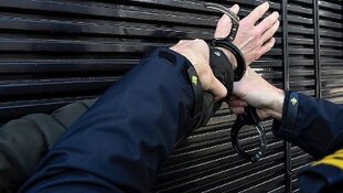 Politie beëindigt buurtfeest