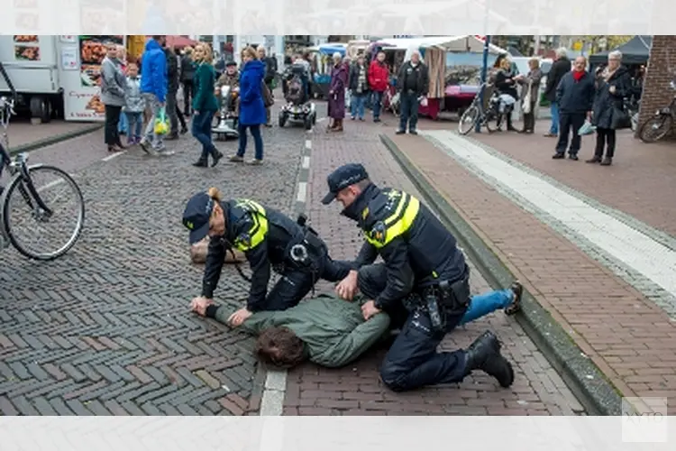 Agent lost waarschuwingsschot bij aanhouding verwarde man Dordrecht