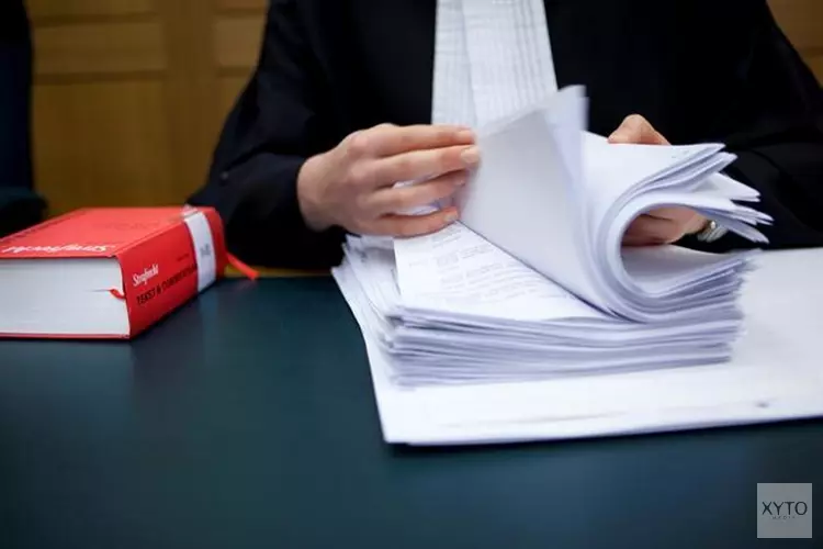 Agent die zich discriminerend uitliet tijdens aanhouding gedagvaard