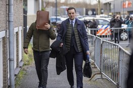 Megaproces rondom Ridouan Taghi van start; eerste verdachten komen aan bij rechtbank