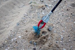 Start grootste strandopruimactie van Nederland: ruim 1.700 vrijwilligers maken de Noordzeestranden schoon
