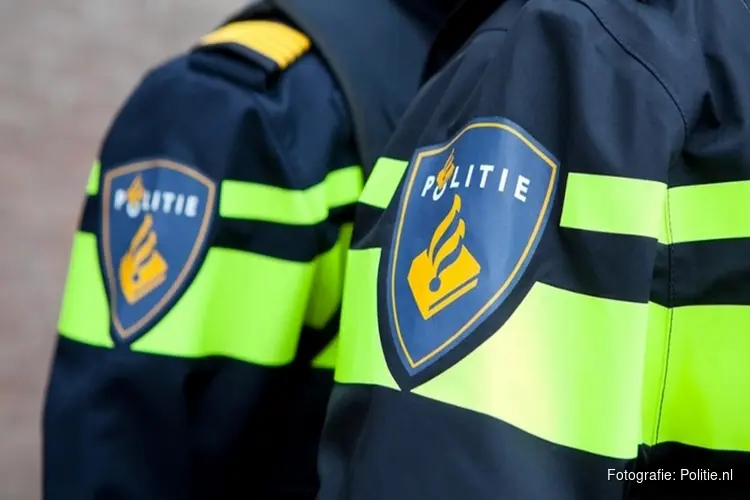 Pakket met vuurwerk leidt tot vondst van meer vuurwerk in huis Barendrecht