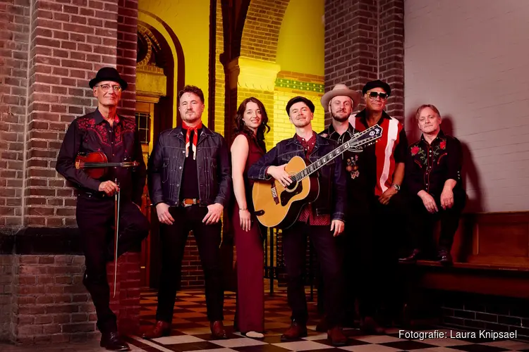 Jimmy Duchateau brengt de muziek van John Denver naar Kunstmin in Dordrecht